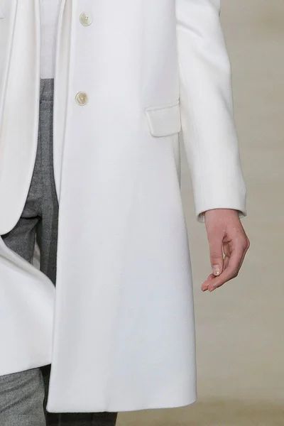Look 13
